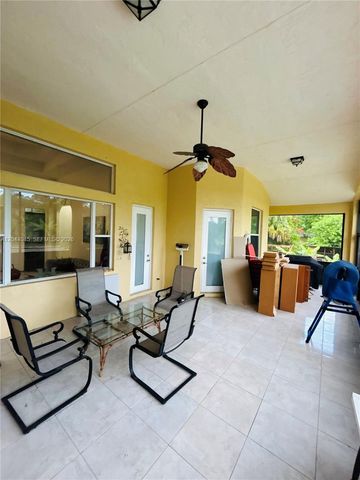 13754 N 48th Court N, West Palm Beach, FL 33411