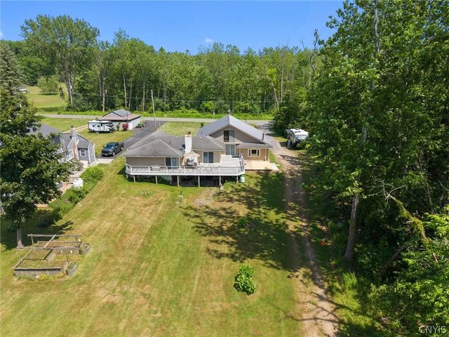 6869 Stevens Road, Elbridge, NY 13080