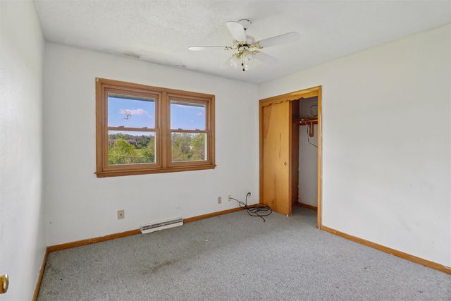 4707 NW Piekenbrock Drive, Des Moines, IA 50310