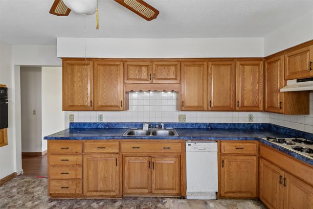 4707 NW Piekenbrock Drive, Des Moines, IA 50310