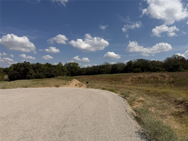 2016 Hoopers Court, Weatherford, TX 76085