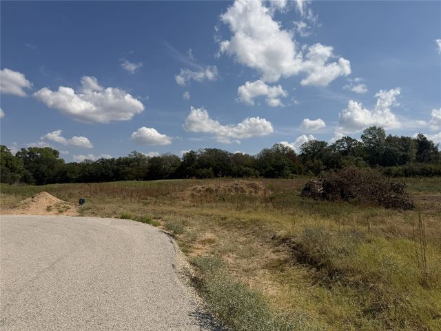 2016 Hoopers Court, Weatherford, TX 76085