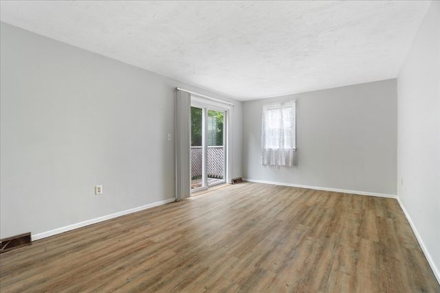 801 Washington St 8, Pembroke, MA 02359