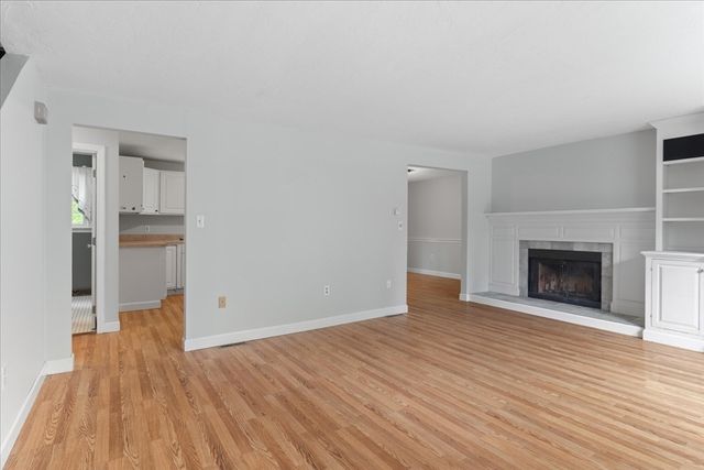 801 Washington St 8, Pembroke, MA 02359
