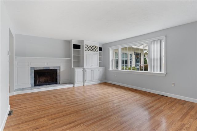 801 Washington St 8, Pembroke, MA 02359