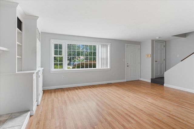 801 Washington St 8, Pembroke, MA 02359