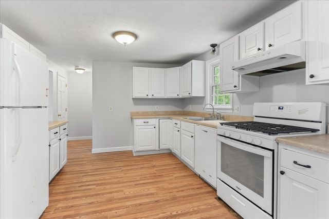 801 Washington St 8, Pembroke, MA 02359