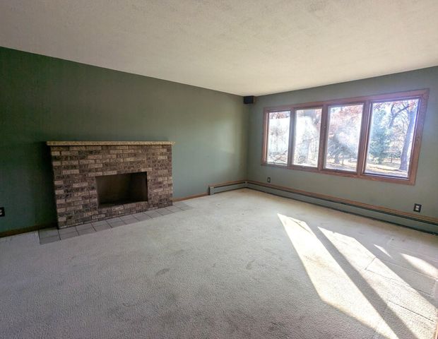 605 1st Street N, Sartell, MN 56303