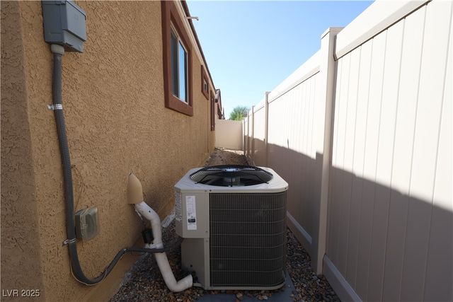 2773 Chetco River Street -, Laughlin, NV 89029