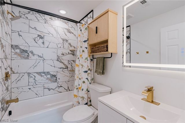 3693 Pennington Road, Shaker Heights, OH 44120