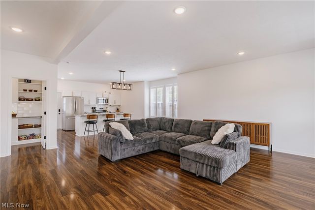 3693 Pennington Road, Shaker Heights, OH 44120