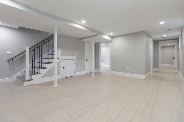 61 Springfield St 1, Somerville, MA 02143