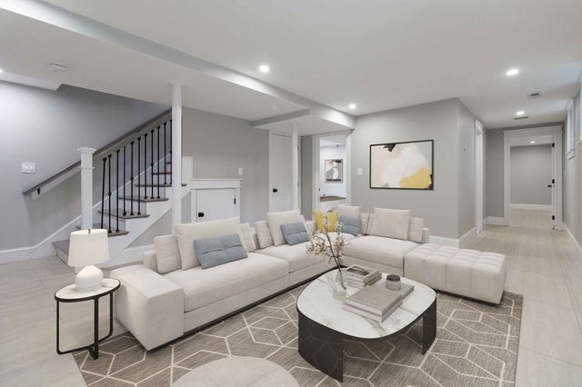 61 Springfield St 1, Somerville, MA 02143