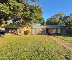 319 Margaret Avenue, Natchez, MS 39120