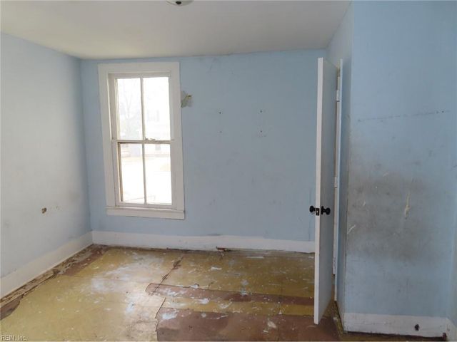 318 Pinner ST, Suffolk, VA 23434