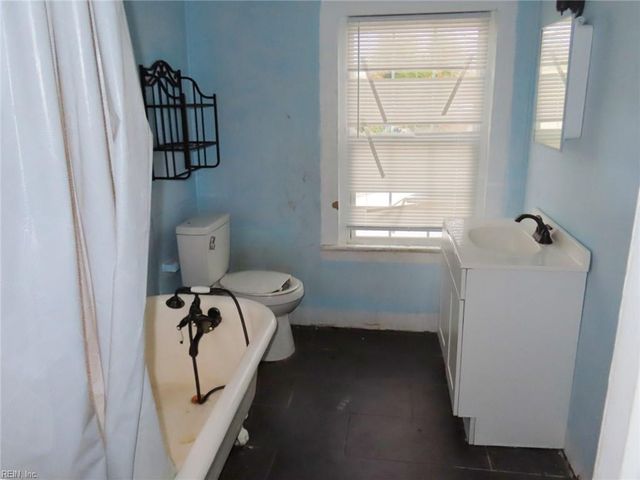 318 Pinner ST, Suffolk, VA 23434