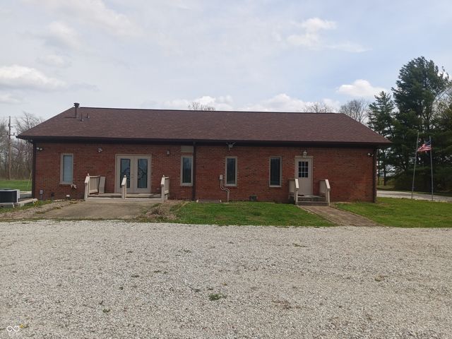 7051 N 600 W, Fairland, IN 46126