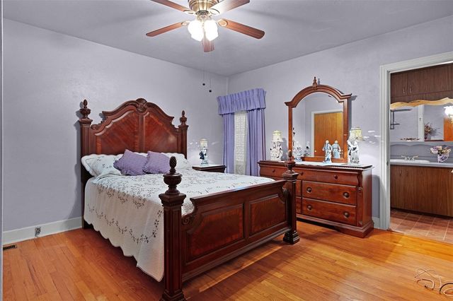 1024 E ORANGE AVENUE, Eustis, FL 32726