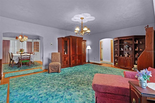 1024 E ORANGE AVENUE, Eustis, FL 32726