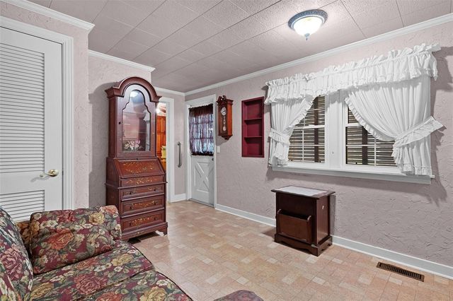 1024 E ORANGE AVENUE, Eustis, FL 32726