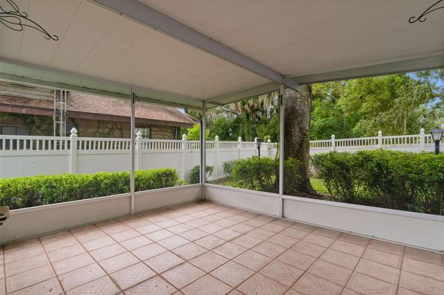 1024 E ORANGE AVENUE, Eustis, FL 32726