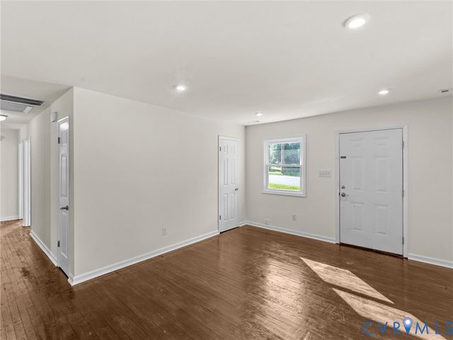 2808 Granby St, Hopewell, VA 23860