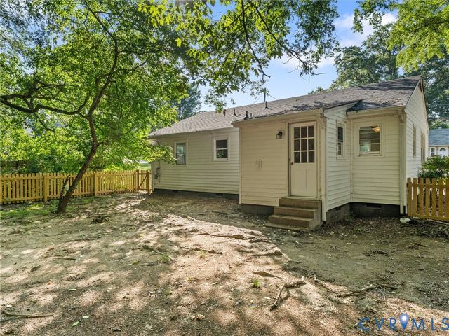2808 Granby St, Hopewell, VA 23860