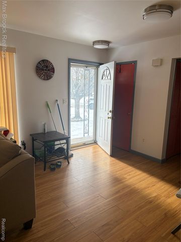 35252 Terrybrook Drive, Sterling Heights, MI 48312