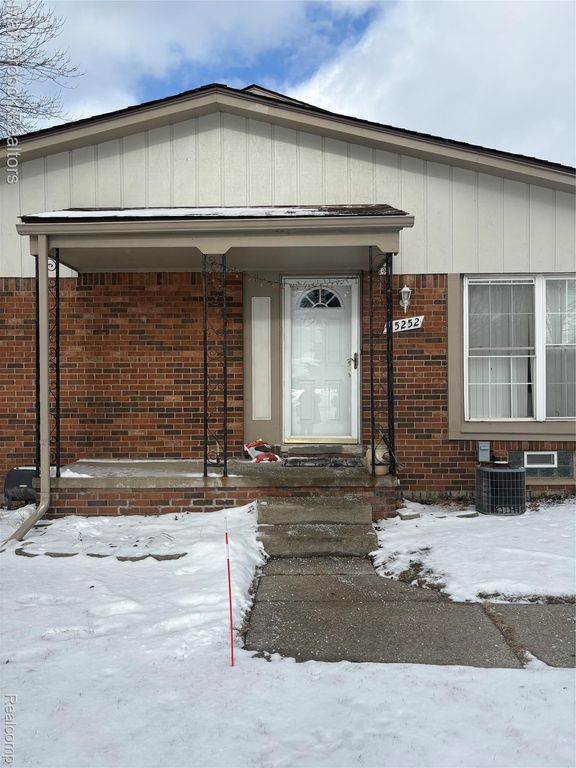 35252 Terrybrook Drive, Sterling Heights, MI 48312