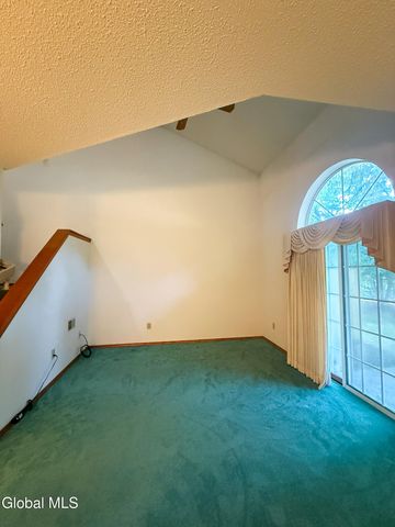 25 Peterson Court, Troy, NY 12180