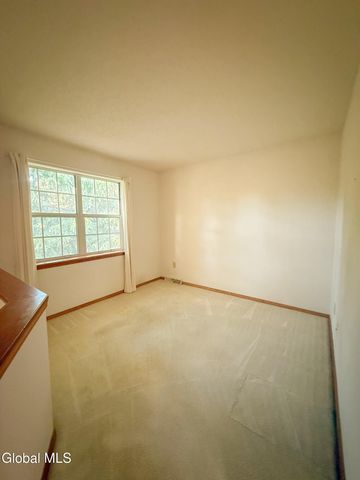 25 Peterson Court, Troy, NY 12180