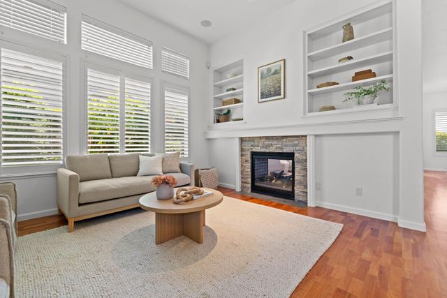3752 Coldwater Dr, Rocklin, CA 95765