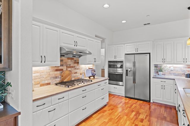 3752 Coldwater Dr, Rocklin, CA 95765