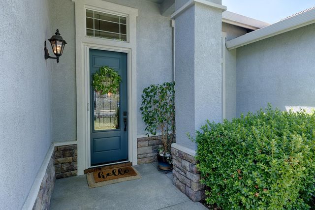 3752 Coldwater Dr, Rocklin, CA 95765