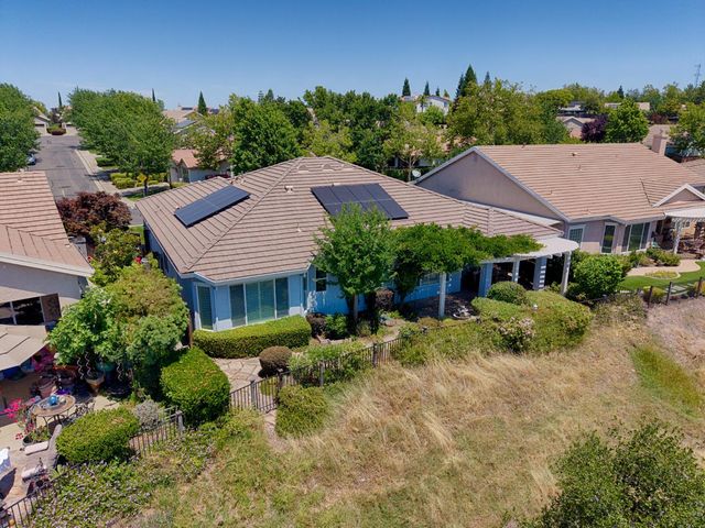 3752 Coldwater Dr, Rocklin, CA 95765