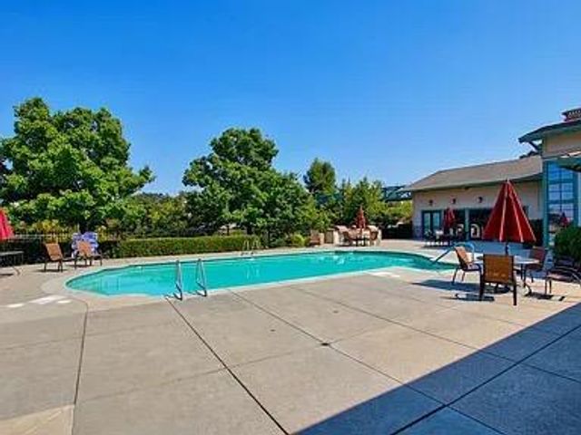 3752 Coldwater Dr, Rocklin, CA 95765