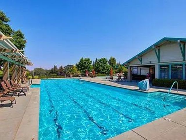3752 Coldwater Dr, Rocklin, CA 95765