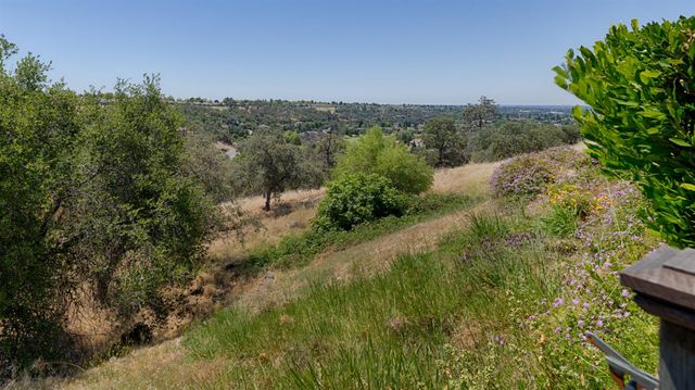 3752 Coldwater Dr, Rocklin, CA 95765