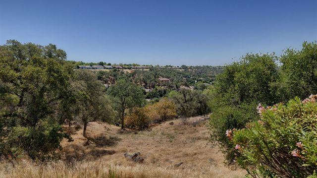 3752 Coldwater Dr, Rocklin, CA 95765
