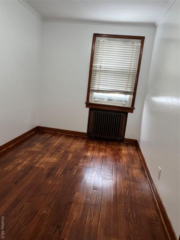 92 Fir Street, Valley Stream, NY 11580