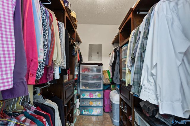 15080 Wright Road, Athens, AL 35611