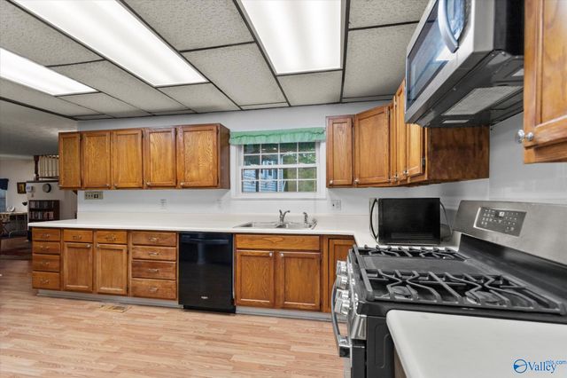 15080 Wright Road, Athens, AL 35611
