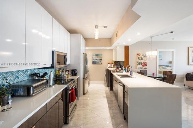 3020 NE 32nd Ave 1013, Fort Lauderdale, FL 33308