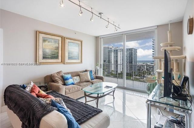 3020 NE 32nd Ave 1013, Fort Lauderdale, FL 33308