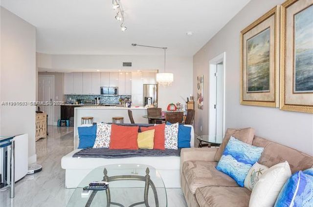 3020 NE 32nd Ave 1013, Fort Lauderdale, FL 33308