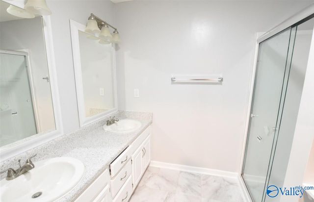 1814 Whisperwood Way, Huntsville, AL 35806