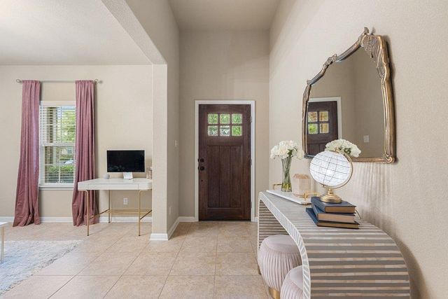 13808 Field Stream LN, Manor, TX 78653
