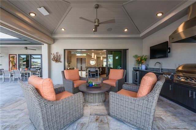 1407 SW 53rd TER, Cape Coral, FL 33914