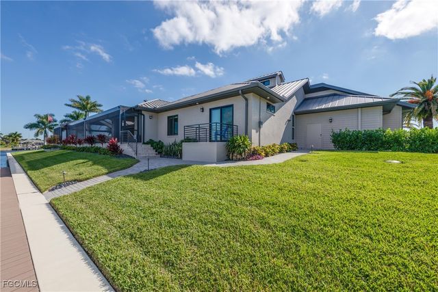 1407 SW 53rd TER, Cape Coral, FL 33914