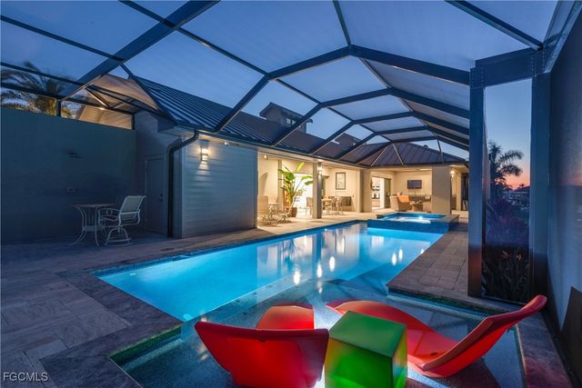 1407 SW 53rd TER, Cape Coral, FL 33914